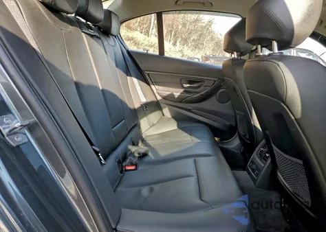 2014 BMW 328 Xi Sulev z USA, uszkodzony, nr VIN WBA3B5C53EP540921